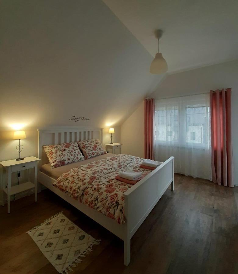 Elegant Inn Госпич Экстерьер фото
